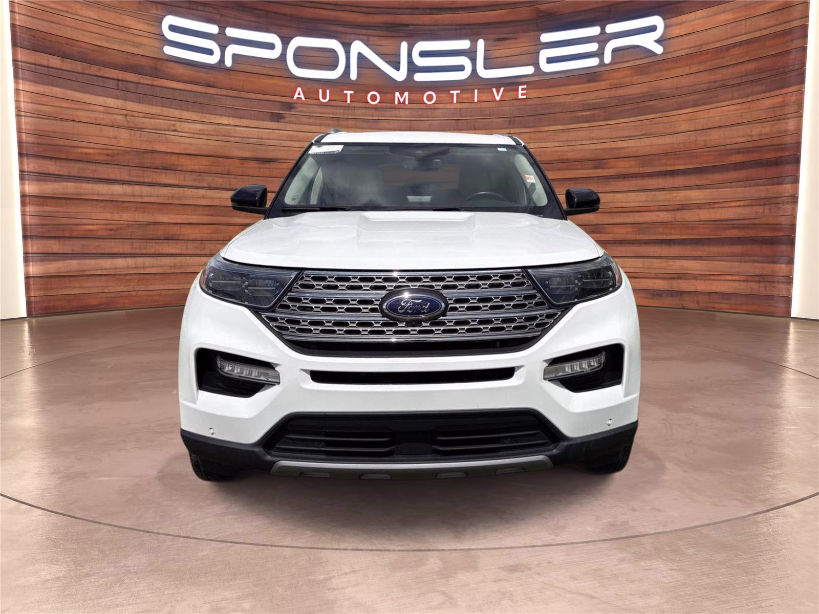 2023 Star White Metallic Tri-Coat Ford Explorer Limited 4X4 SUV