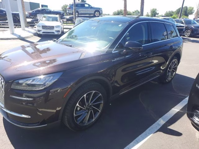 2023 Crystal Red Metallic Premium Clearcoat Lincoln Corsair Standard AWD SUV