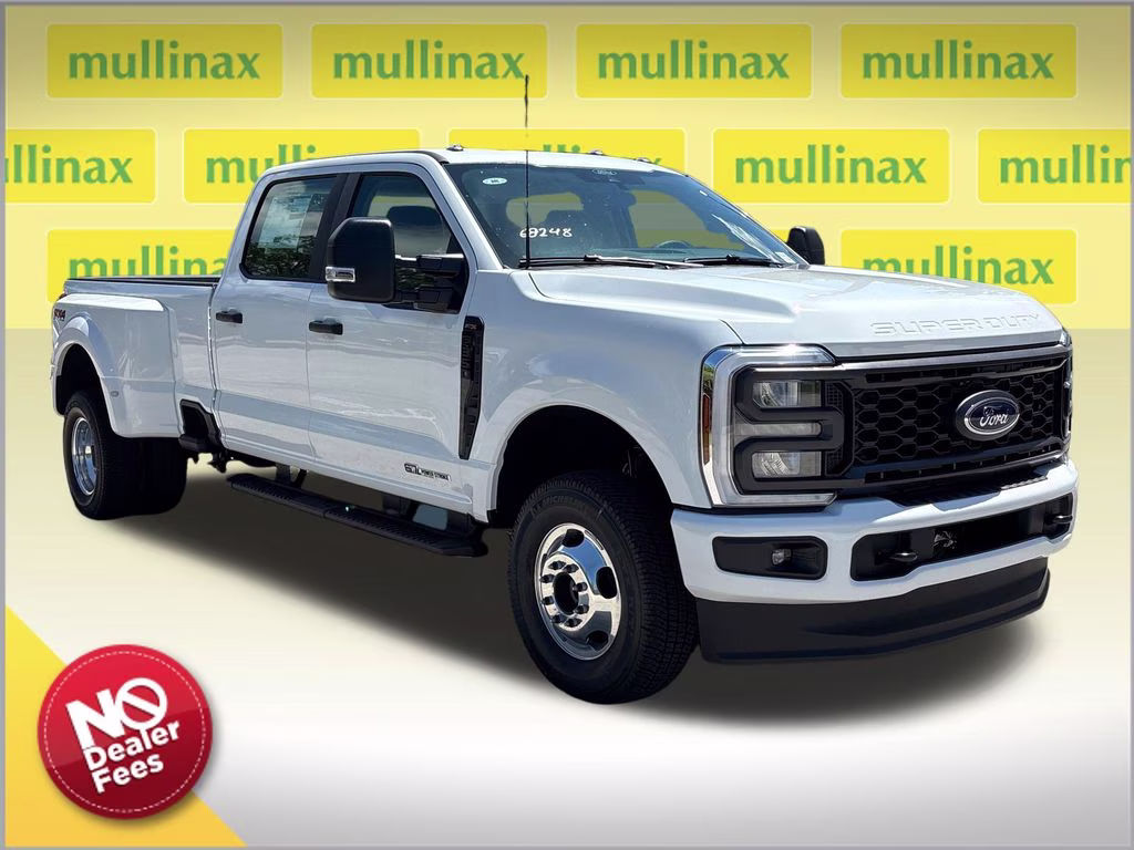 2026 Oxford White Ford Super Duty F-350 DRW XL 4X4 Truck