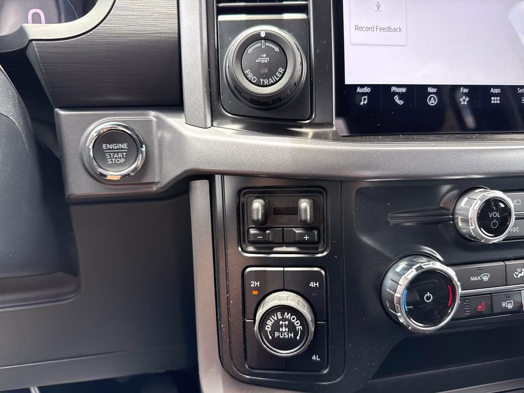 2026 Oxford White Ford F-150 XLT 4X4 Truck