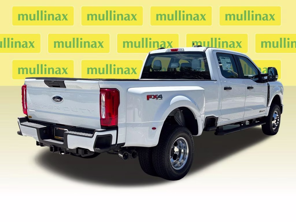 2026 Oxford White Ford Super Duty F-350 DRW XL 4X4 Truck