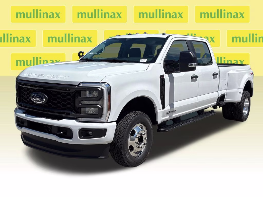 2026 Oxford White Ford Super Duty F-350 DRW XL 4X4 Truck