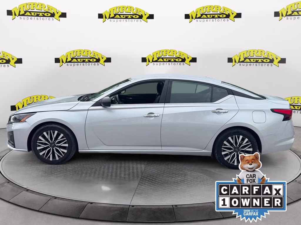 2024 Brilliant Silver Metallic Nissan Altima 2.5 SV FWD Sedan