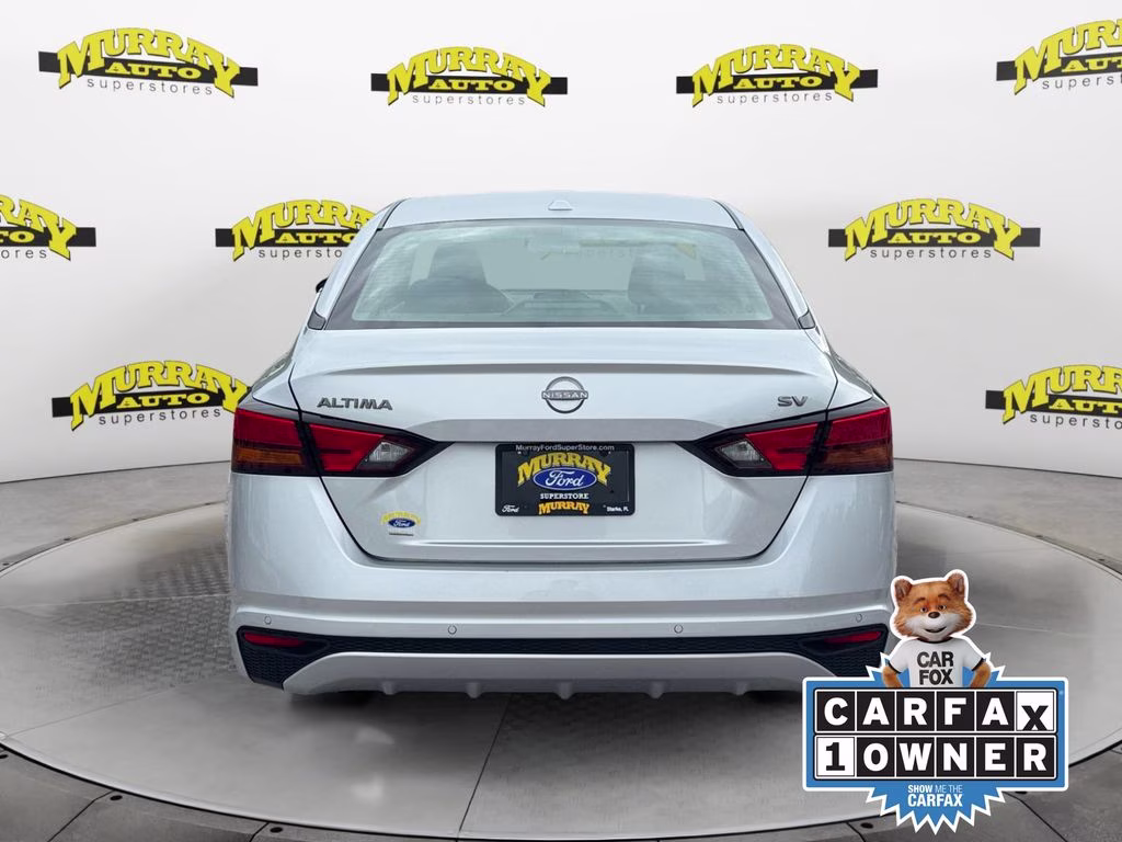 2024 Brilliant Silver Metallic Nissan Altima 2.5 SV FWD Sedan