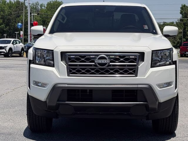 2024 Glacier White Nissan Frontier SV RWD Truck