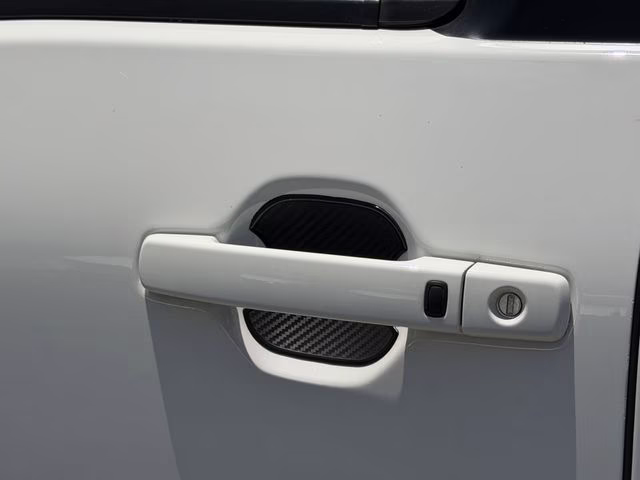 2024 Glacier White Nissan Frontier SV RWD Truck