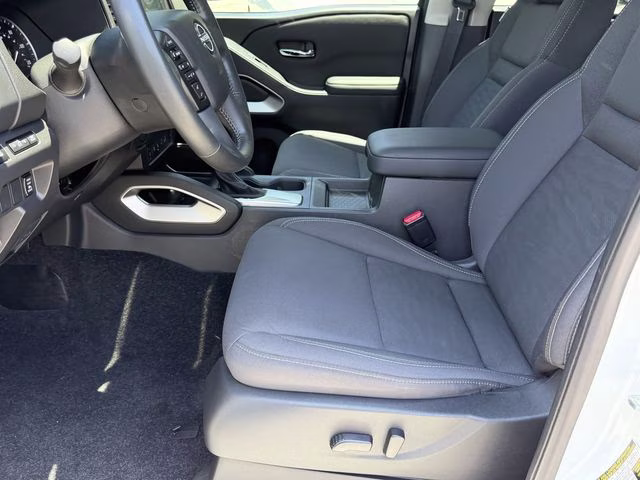 2024 Glacier White Nissan Frontier SV RWD Truck