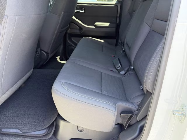2024 Glacier White Nissan Frontier SV RWD Truck