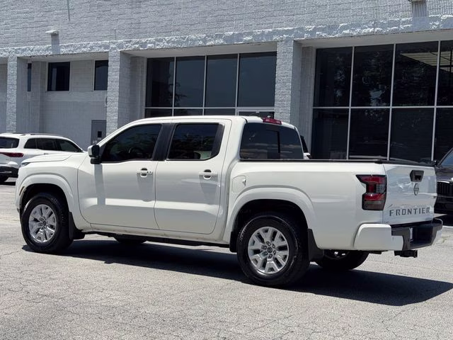 2024 Glacier White Nissan Frontier SV RWD Truck