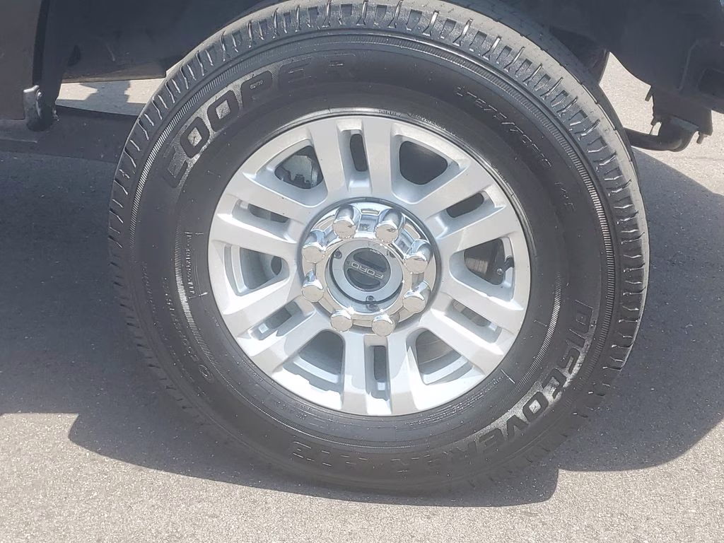 2022 Black Metallic Ford Super Duty F-250 SRW Platinum 4X4 Truck