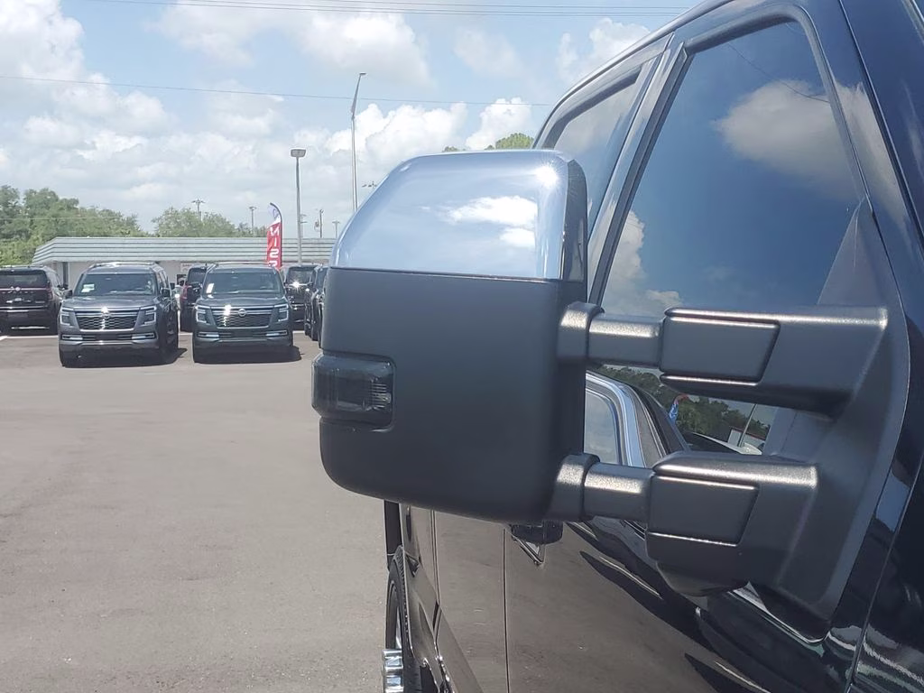 2022 Black Metallic Ford Super Duty F-250 SRW Platinum 4X4 Truck