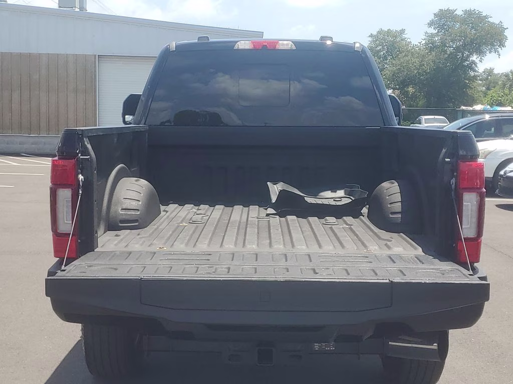 2022 Black Metallic Ford Super Duty F-250 SRW Platinum 4X4 Truck