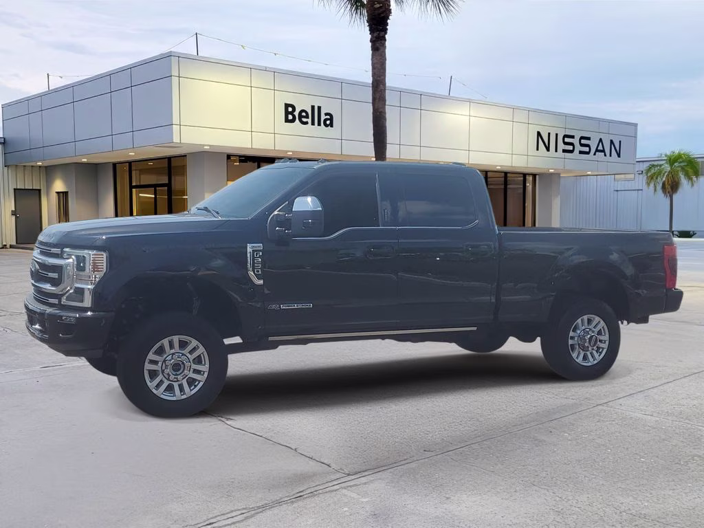 2022 Black Metallic Ford Super Duty F-250 SRW Platinum 4X4 Truck