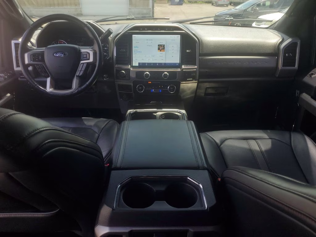 2022 Black Metallic Ford Super Duty F-250 SRW Platinum 4X4 Truck