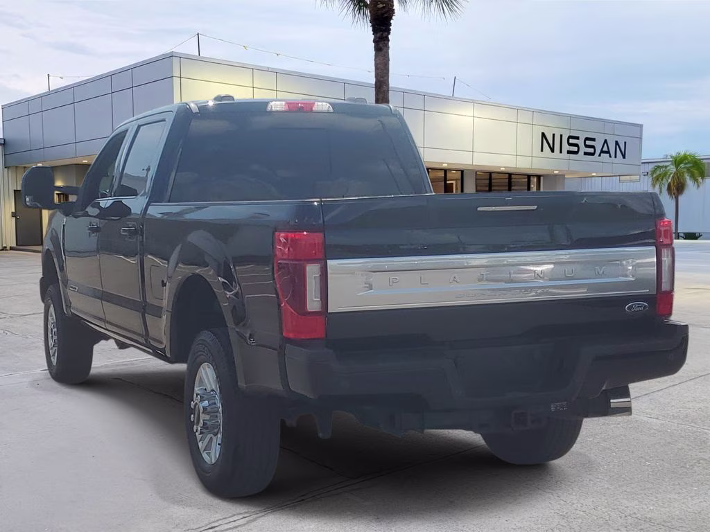 2022 Black Metallic Ford Super Duty F-250 SRW Platinum 4X4 Truck