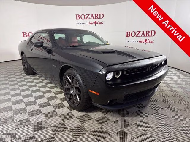 2016 Pitch Black Clearcoat Dodge Challenger R/T RWD Coupe