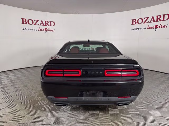 2016 Pitch Black Clearcoat Dodge Challenger R/T RWD Coupe