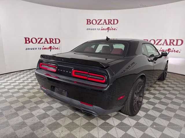 2016 Pitch Black Clearcoat Dodge Challenger R/T RWD Coupe