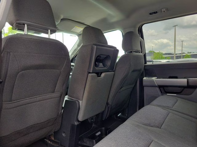 2025 Oxford White Ford F-150 XLT 4X4 Truck