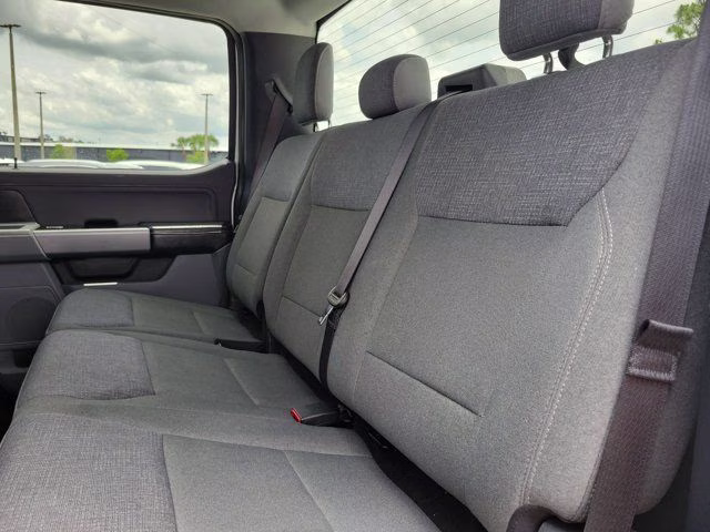 2025 Oxford White Ford F-150 XLT 4X4 Truck