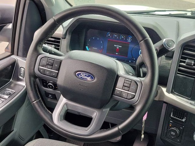 2025 Oxford White Ford F-150 XLT 4X4 Truck