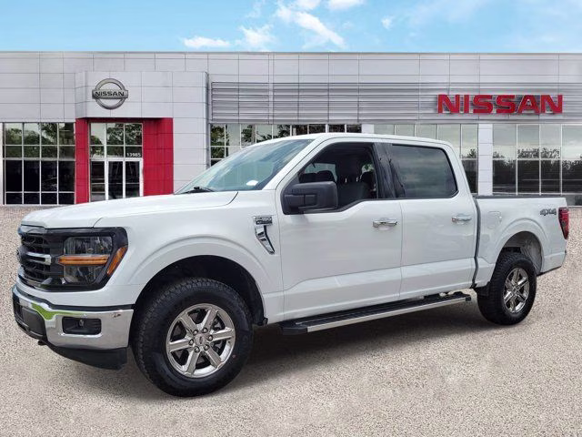 2025 Oxford White Ford F-150 XLT 4X4 Truck