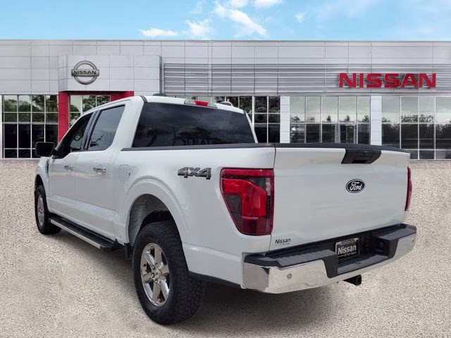 2025 Oxford White Ford F-150 XLT 4X4 Truck