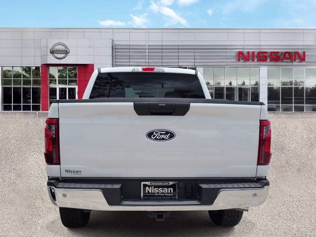 2025 Oxford White Ford F-150 XLT 4X4 Truck