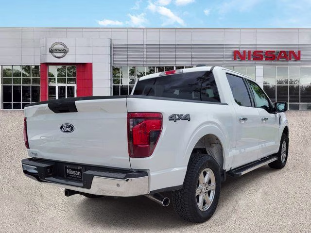 2025 Oxford White Ford F-150 XLT 4X4 Truck