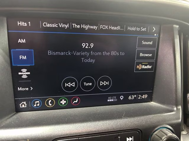 2021 Summit White GMC Canyon AT4 w/Leather 4X4 Truck