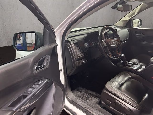 2021 Summit White GMC Canyon AT4 w/Leather 4X4 Truck