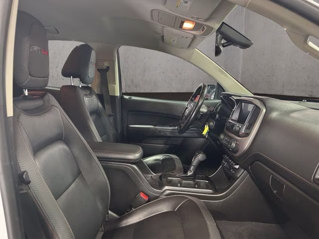 2021 Summit White GMC Canyon AT4 w/Leather 4X4 Truck