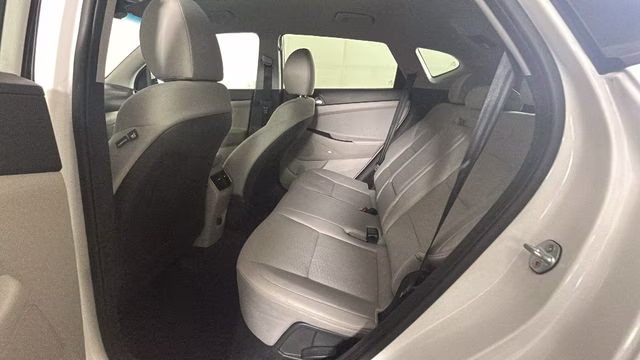2019 Dazzling White Hyundai Tucson Sport AWD SUV