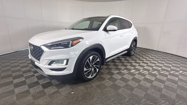 2019 Dazzling White Hyundai Tucson Sport AWD SUV