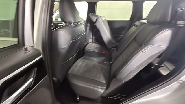 2024 Silver Mitsubishi Outlander SE Black Edition w/Pano Roof AWD SUV
