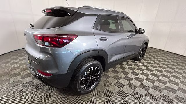 2022 Satin Steel Metallic Chevrolet Trailblazer LT FWD SUV