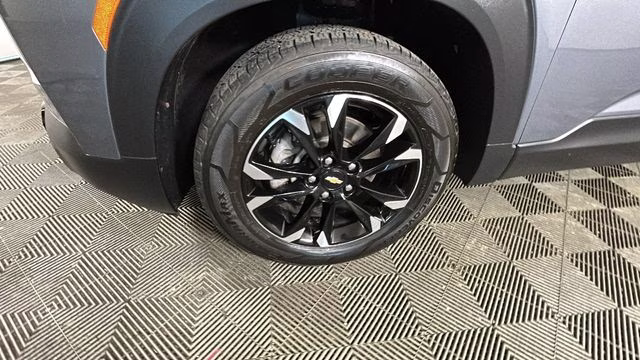 2022 Satin Steel Metallic Chevrolet Trailblazer LT FWD SUV