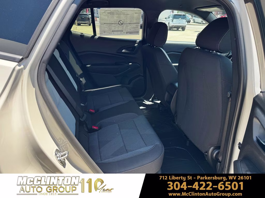 2026 White Sands Chevrolet Trax 1RS FWD SUV