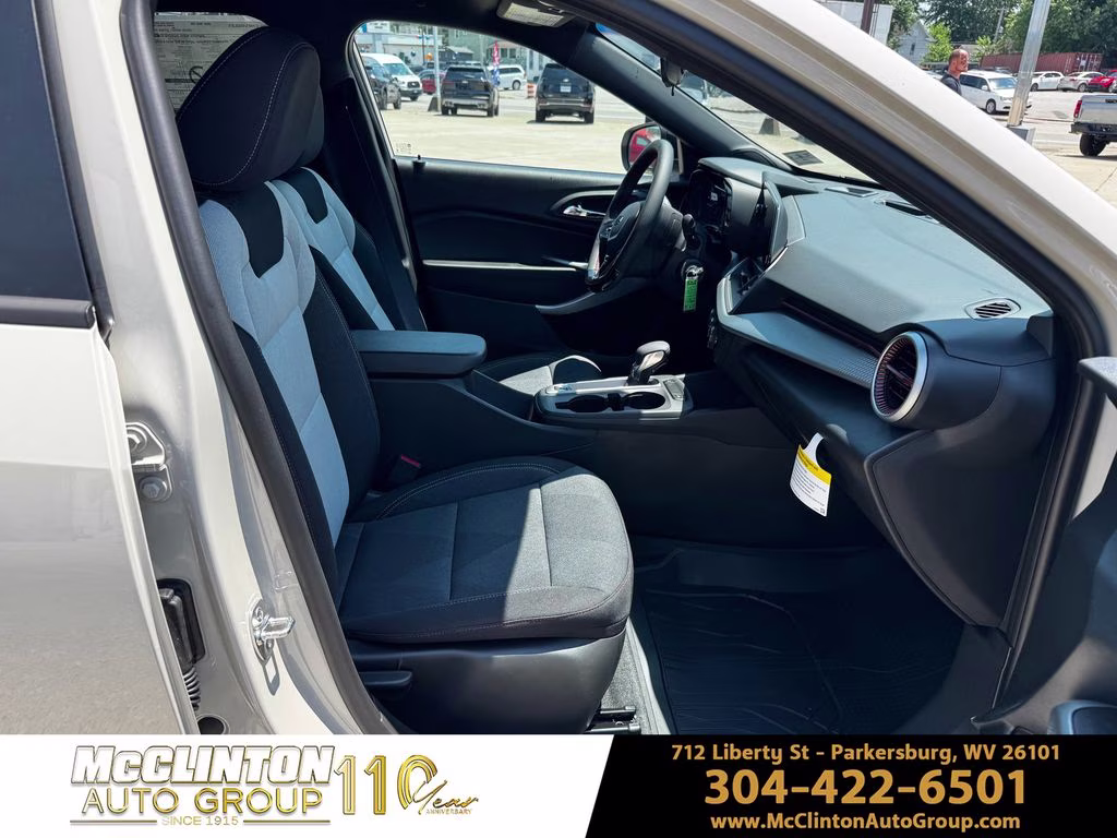 2026 White Sands Chevrolet Trax 1RS FWD SUV