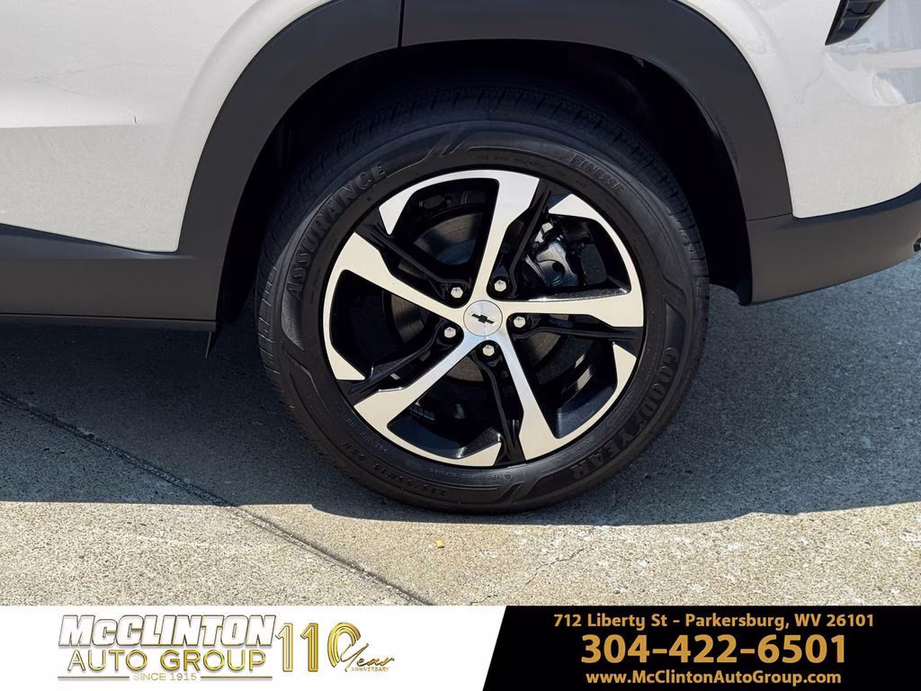 2026 White Sands Chevrolet Trax 1RS FWD SUV