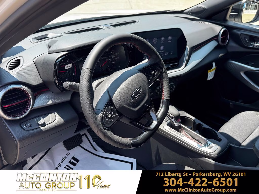 2026 White Sands Chevrolet Trax 1RS FWD SUV