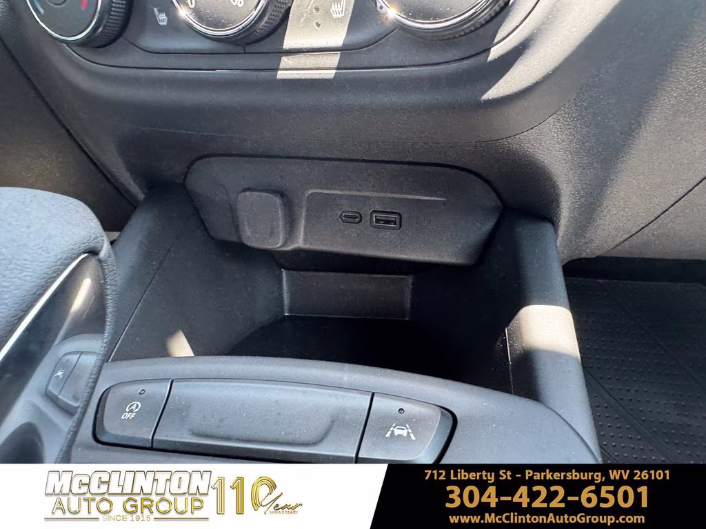 2026 White Sands Chevrolet Trax 1RS FWD SUV