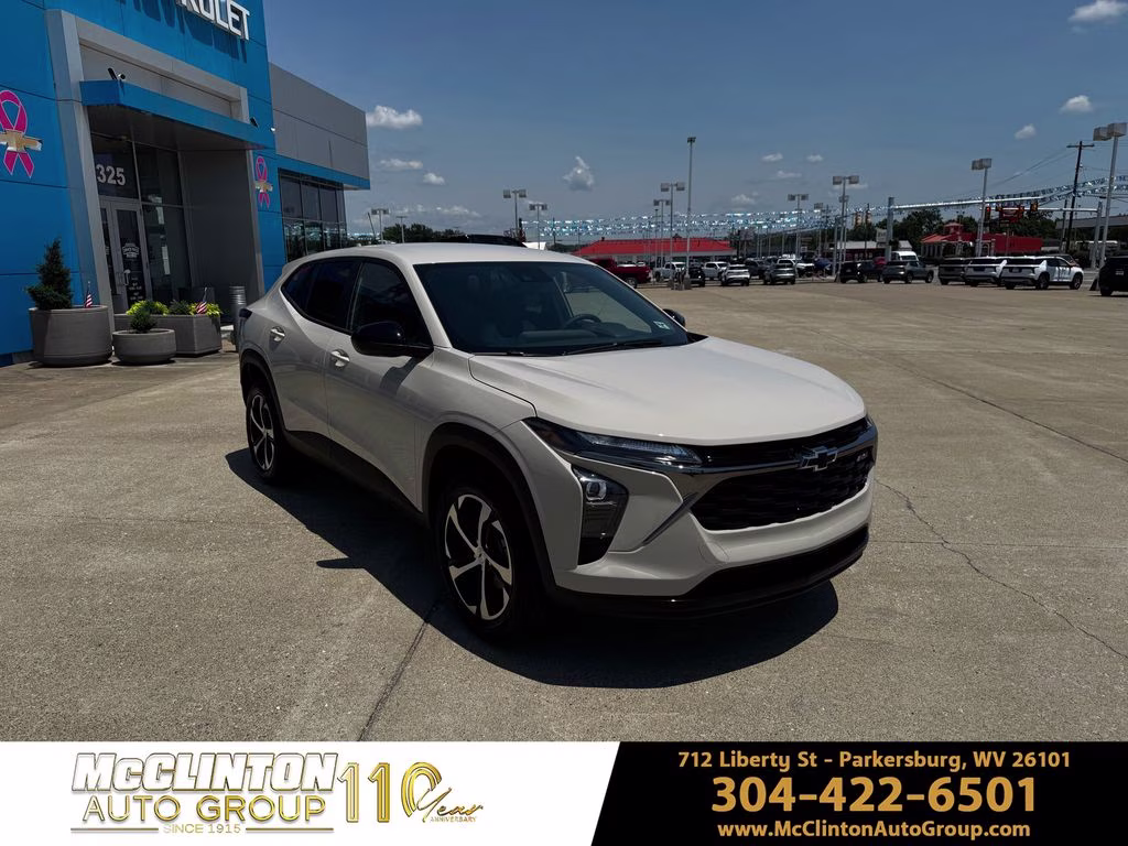 2026 White Sands Chevrolet Trax 1RS FWD SUV