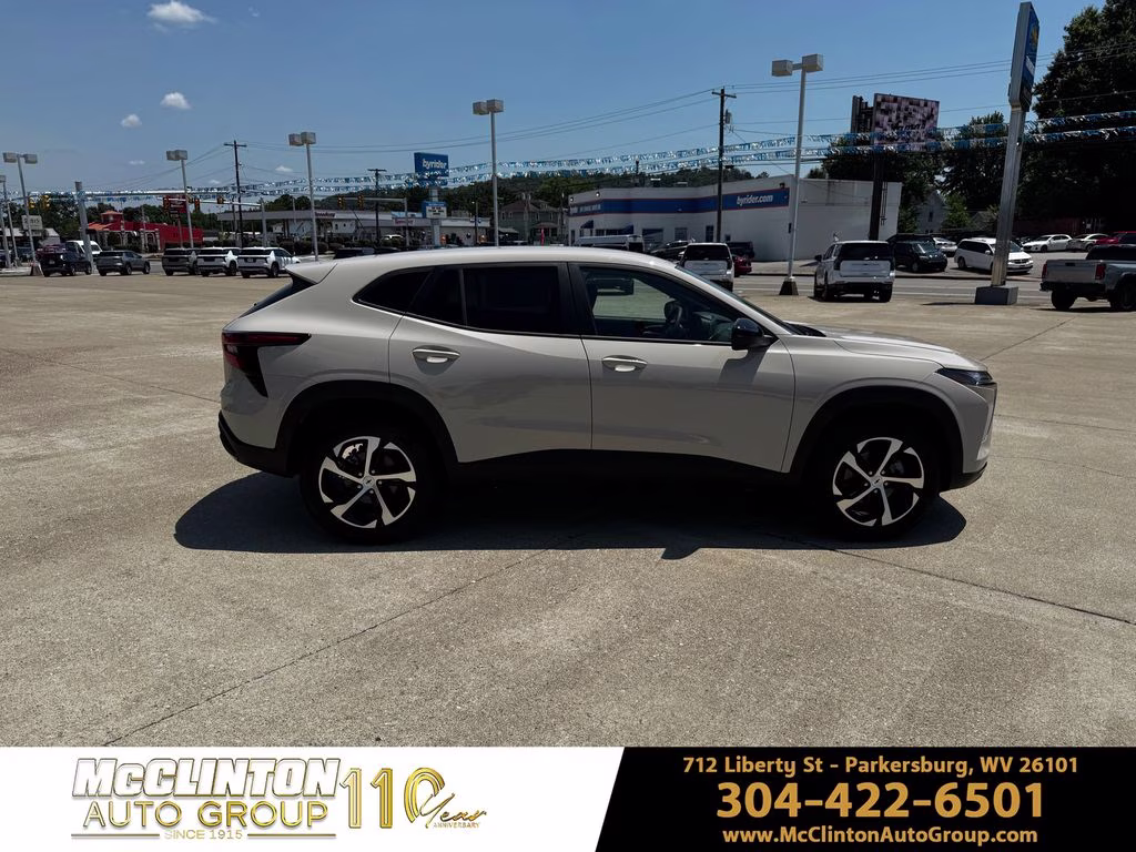 2026 White Sands Chevrolet Trax 1RS FWD SUV