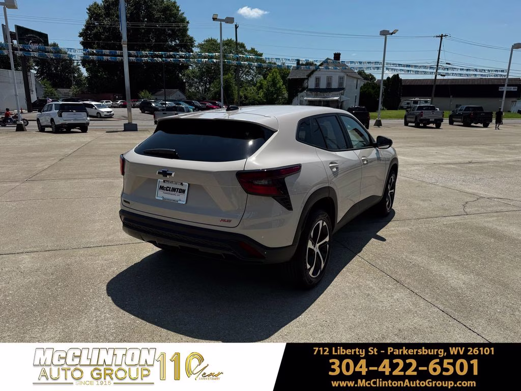 2026 White Sands Chevrolet Trax 1RS FWD SUV