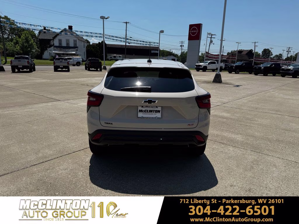 2026 White Sands Chevrolet Trax 1RS FWD SUV