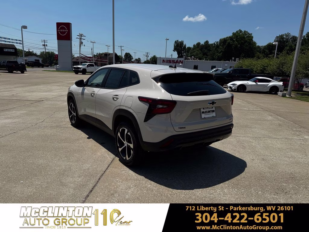 2026 White Sands Chevrolet Trax 1RS FWD SUV