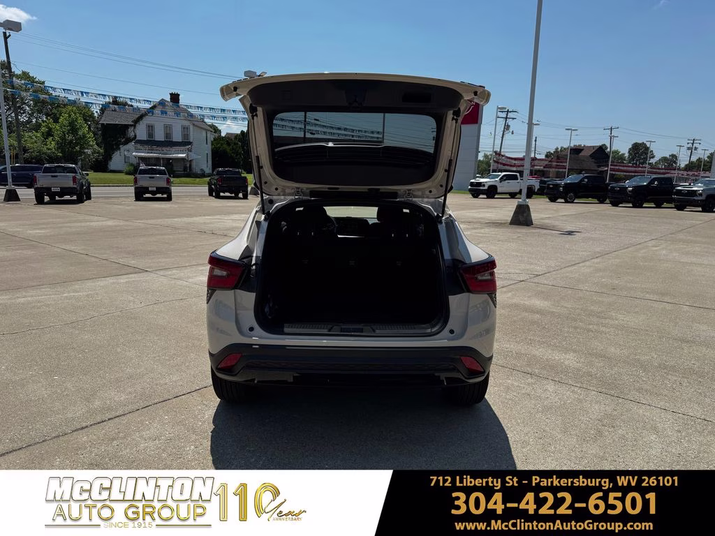 2026 White Sands Chevrolet Trax 1RS FWD SUV