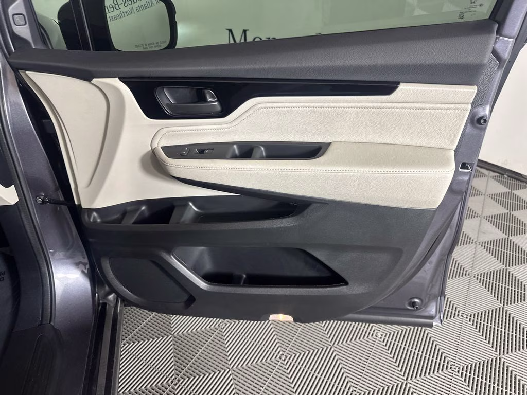 2025 Modern Steel Metallic Honda Odyssey Touring FWD Van
