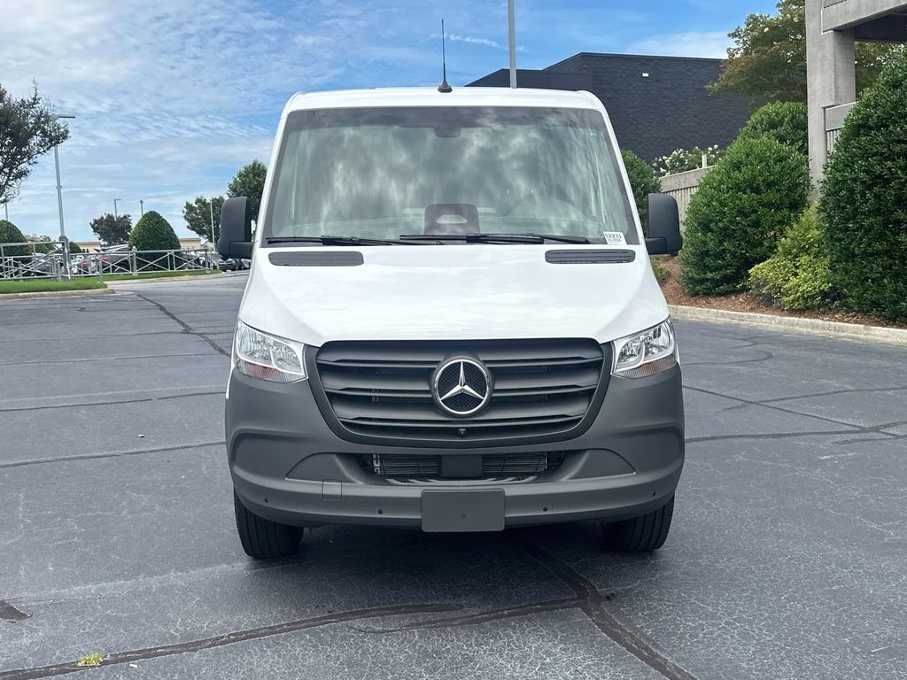 2026 Arctic Mercedes-Benz Sprinter 2500 Cargo 144 WB RWD Van